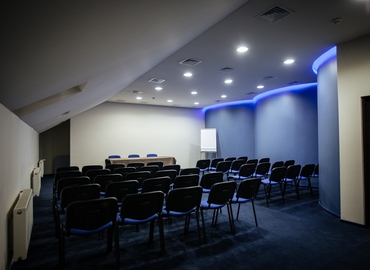 Конференц-зал площа Євгена Петрушевича 1 79005 Львів