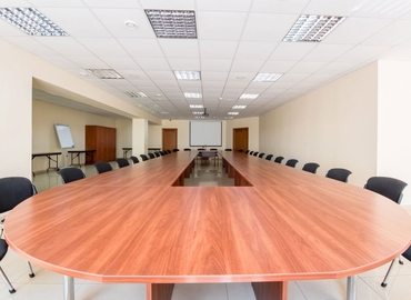 Choose a 118 m² Conference space in Івано-Франківськ, Viacheslava Chornovola Street 7 (76019) - 1 | MatchOffice.com