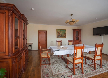Choose a 34 m² Conference center in Івано-Франківськ, Viacheslava Chornovola Street 7 (76019) - 0 | MatchOffice.com