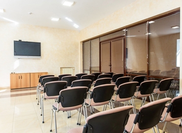 Конференц-зал Vasyliyanok Street 64 76019 Івано-Франківськ