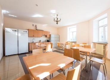 Конференц-зал Vasyliyanok Street 64 76019 Івано-Франківськ
