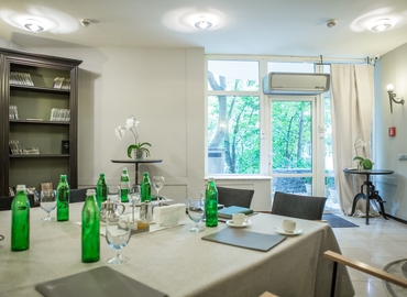 Rent a 100 m² Conference center in Podolsky district, Vozdvyzhens'ka Street 60 A (04071) - 7 | MatchOffice.com