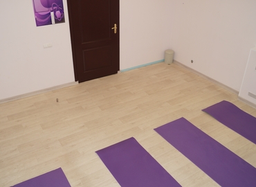 Choose a 19 m² Meeting room in Шевченківський, вулиця Малопідвальна 4 (02000) - 0 | MatchOffice.com