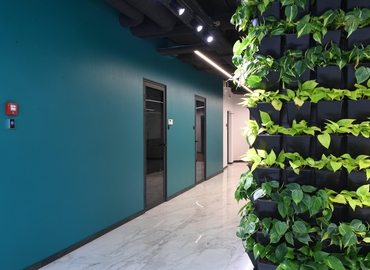 Бізнес-центр вулиця Саперне Поле 14/55 01042 Печерський район