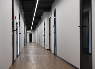 Бізнес-центр вулиця Саперне Поле 14/55 01042 Печерський район