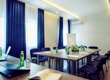 Rent a 40 m² Conference center in Pechersky district, Дружбы Народов 14-16 (01103) - 3 | MatchOffice