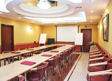 Rent a 80 m² Conference center in Шевченківський, Triokhsviatytelska Street 9 (01001) - 3 | MatchOffice.com