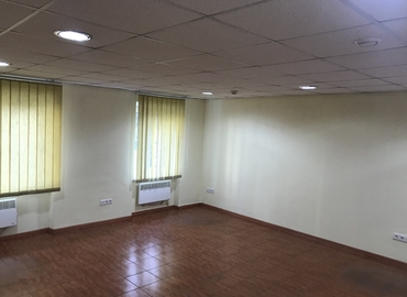 Бізнес-центр вулиця Паркова, 2 80100 Червоноград