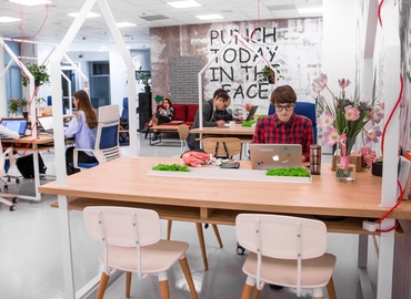 1000 m² Co-working  in Pechersky district, Алея Героїв Небесної Сотні (02000) - 0 | MatchOffice.com