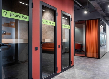 Коворкінг вулиця Миколи Василенка 13124 Київ