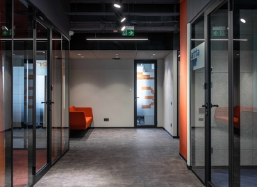 Бізнес-центр вулиця Миколи Василенка, 7 13124 Київ