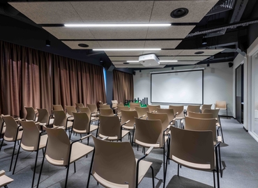 Choose a 200 m² Conference room in Kyiv, вулиця Миколи Василенка (03124) - 0 | MatchOffice