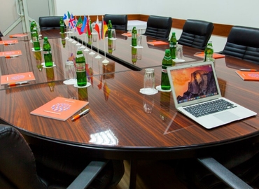 Choose a 150 m² Convention center in Lviv, вулиця Княгині Ольги 116 (79000) - 0 | MatchOffice.com