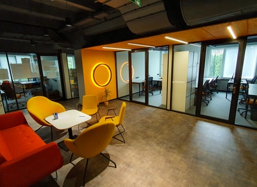 Коворкінг вулиця Миколи Василенка 13124 Київ