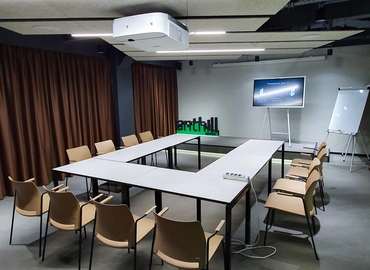 Бізнес-центр вулиця Миколи Василенка, 7 13124 Київ