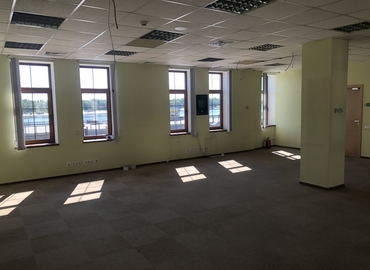 227 m² Business center property for rent in Podolsky district, вулиця Набережно-Хрещатицька 9 (04070) - 0 | MatchOffice