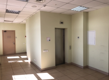 Бізнес-центр вулиця Набережно-Хрещатицька 9 04070 Подільський район