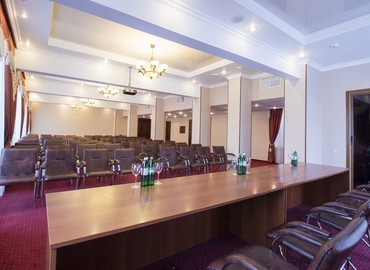 Book a 153 m² Convention center in Pechersky district, Україна (01001) - 1 | MatchOffice.com