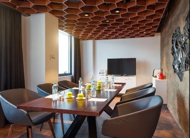 Book a 300 m² Conference room in Kyiv, вулиця Велика Васильківська (03150) - 8 | MatchOffice