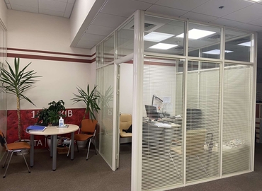 Бізнес-центр вулиця Богдана Хмельницького 19-21 01030 Шевченківський район