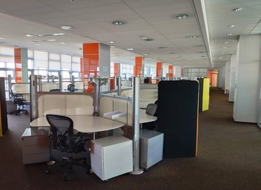 Бізнес-центр вулиця Новокостянтинівська 18 02000 Київ