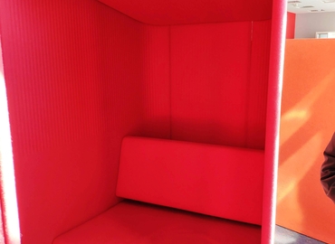 Бізнес-центр вулиця Новокостянтинівська 18 02000 Київ