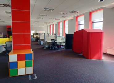 Бізнес-центр вулиця Новокостянтинівська 18 02000 Київ