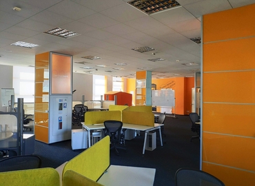 Бізнес-центр вулиця Новокостянтинівська 18 02000 Київ