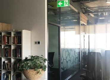 Бізнес-центр вулиця Московська 32 02000 Київ