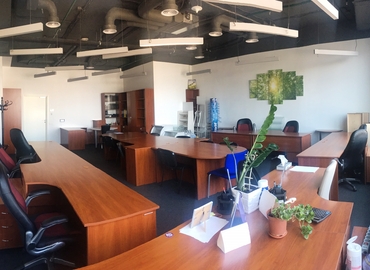 Бізнес-центр вулиця Московська 32 02000 Київ