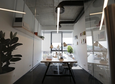 300 m² Business park building up for rent in Kyiv, Майдан Незалежності 1 (02000) - 3 | MatchOffice