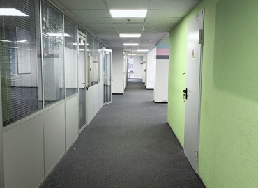 Бізнес-центр Zhylianska Street 75 01032 Шевченківський район