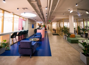 700 m² Business space property available to rent in Kyiv, вулиця Боричів Тік 35В (04070) - 0 | MatchOffice.com