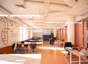700 m² Serviced office place for rent in Kyiv, вулиця Боричів Тік 35В (04070) - 1 | MatchOffice.com