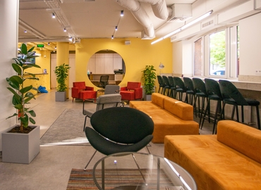 Бізнес-центр вулиця Боричів Тік 35В 04070 Київ