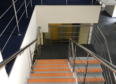 Бізнес-центр вулиця Миколи Грінченка 4 02000 Київ