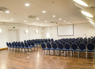 180 m² Conference space in Lviv, проспект Свободи (79007) - 2 | MatchOffice.com