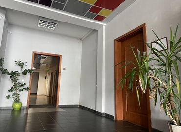 Офіс вулиця Академіка Кримського 4А 03680 Святошинський район