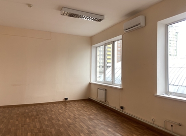 24 m² Commercial office up for rent in Святошинський район, вулиця Академіка Кримського 4А, 03142 - 0 | MatchOffice