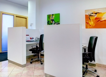 Конференц-зал вулиця Миколи Грінченка 4 03038 Солом'янський район