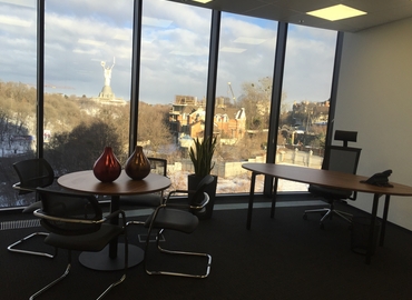 Конференц-зал вулиця Болсуновська, 13-15 01014 Печерський район