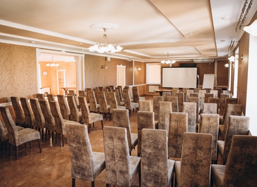 200 m² Conference space in Ternopil, вулиця Гетьмана Дорошенка 3 (46000) - 1 | MatchOffice