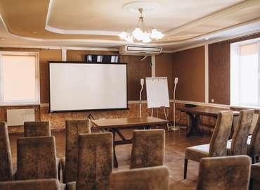 Конференц-зал вулиця Гетьмана Дорошенка 3 46000 Тернопіль