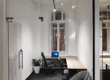 Бізнес-центр вулиця Володимирська 10 02000 Шевченківський район