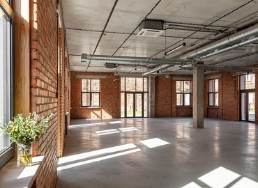 Бізнес-центр 120 Shevchenko Street, KIVSH 79309 Львів