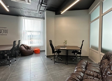 Коворкінг вулиця Липинського 36 79000 Львів