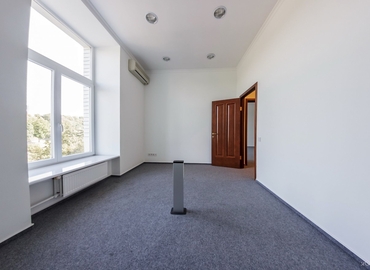 Бізнес-центр Музейний провулок, 4 02000 Печерський район