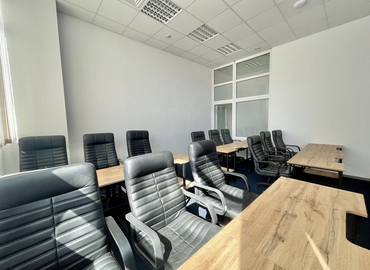 Конференц-зал вулиця Антоновича 40 01033 Голосіївський район