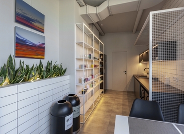 550 m² Coworking space  in Lviv, Yevhena Petrushevycha Square 5 (79005) - 16 | MatchOffice.com