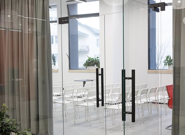  Convention center in Ivano-Frankivsk, Івано-Франківськ (76018) - 0 | MatchOffice.com